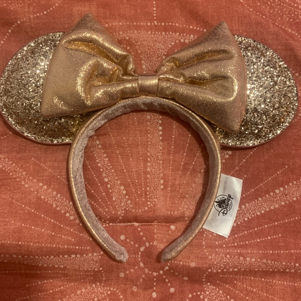 Rose Gold Minnie Mouse Ears